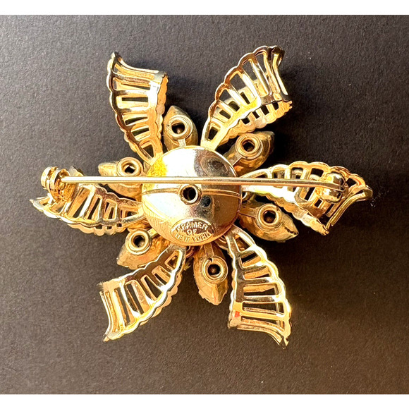 Vintage Kramer of NY Filigree Bow w/ Purple Rhinestones Brooch Gold Tone 2" - Picture 7 of 9